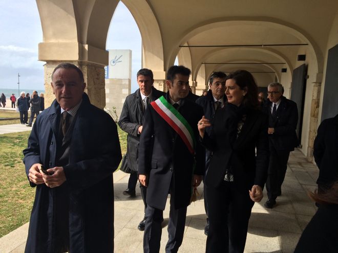 Visualizza foto