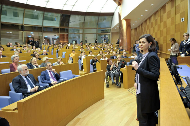 Visualizza foto