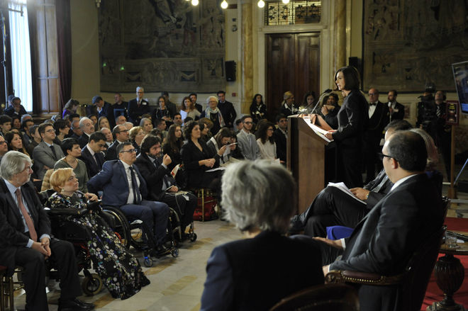 Visualizza foto