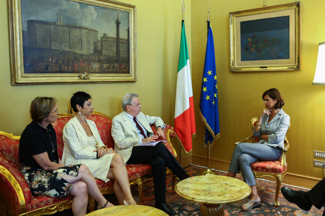 Visualizza foto